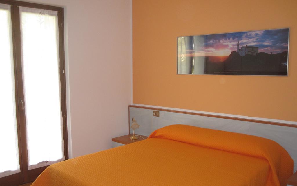 Appartamenti Chemasi Brenzone sul Garda Exterior foto